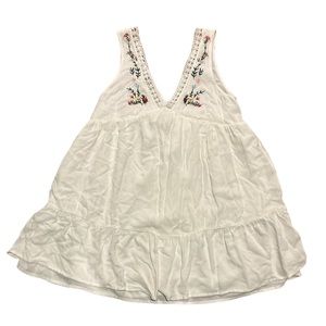 Sleaveless medium top embroidery white baby doll flowers lace